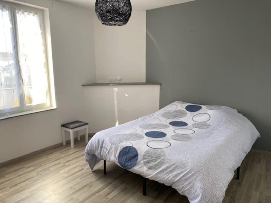 Maison De Ville Tres Calme Sées Zewnętrze zdjęcie