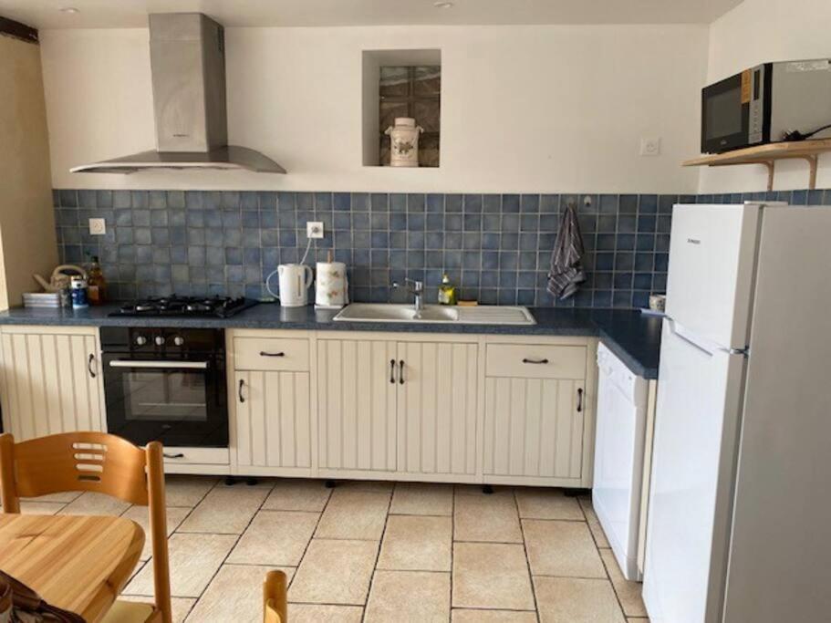 Maison De Ville Tres Calme Sées Zewnętrze zdjęcie